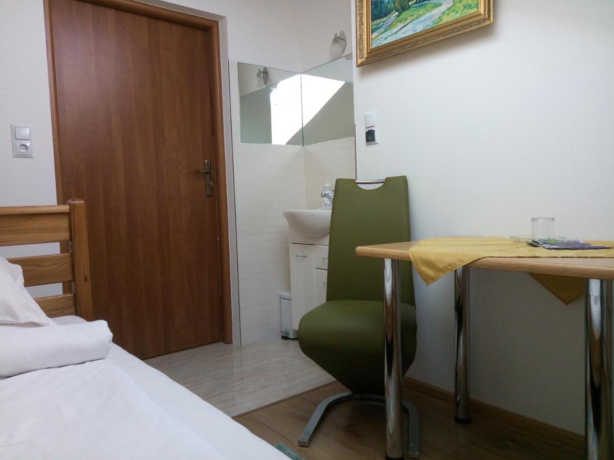 Homestay Strozowka Ґорліце Екстер'єр фото