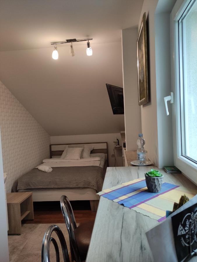 Homestay Strozowka Ґорліце Екстер'єр фото