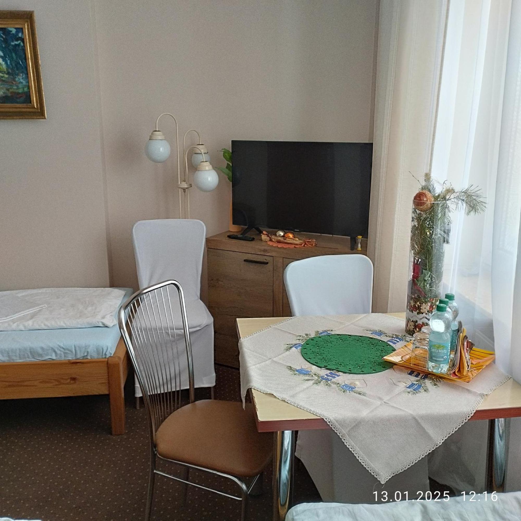 Homestay Strozowka Ґорліце Екстер'єр фото